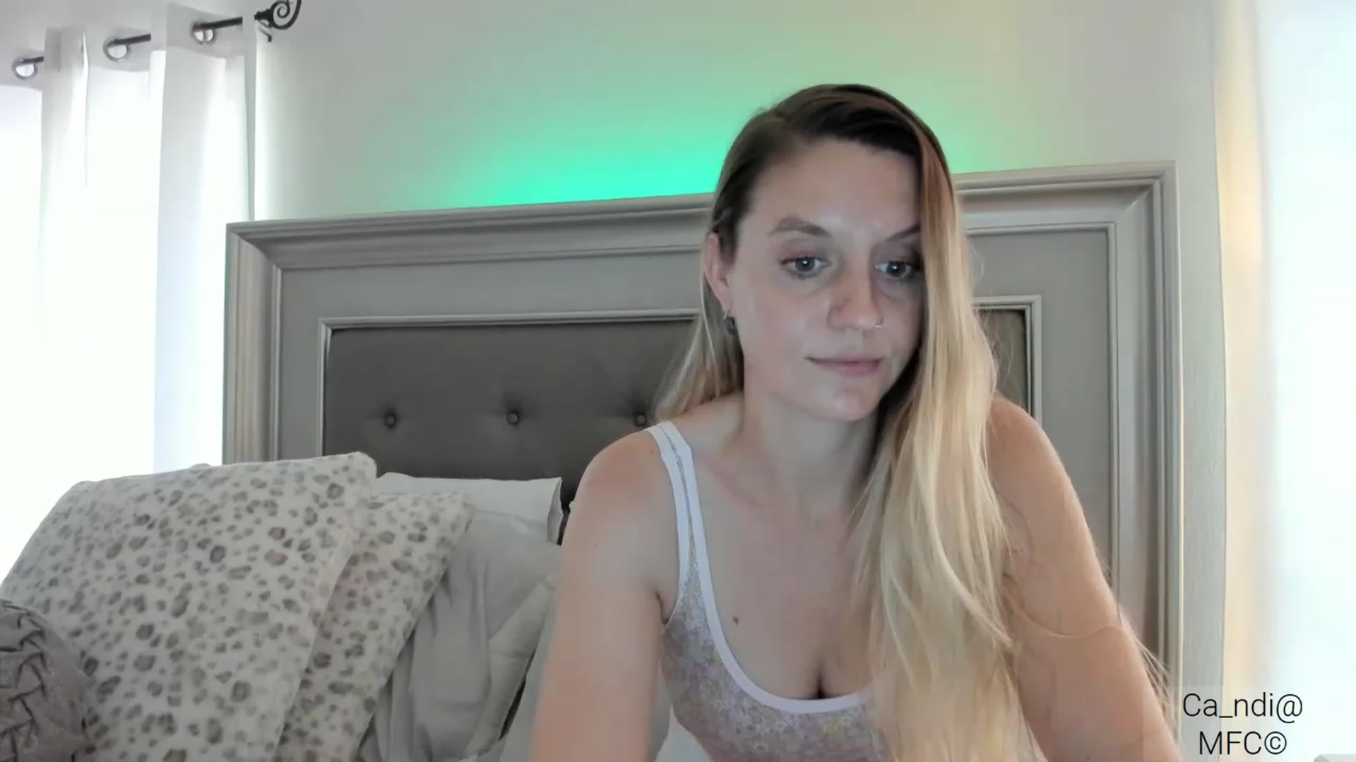Gallery image thumbnail from Ca_ndi's myfreecams stream on, 03/07/2023, 16:44 image 12 of 20