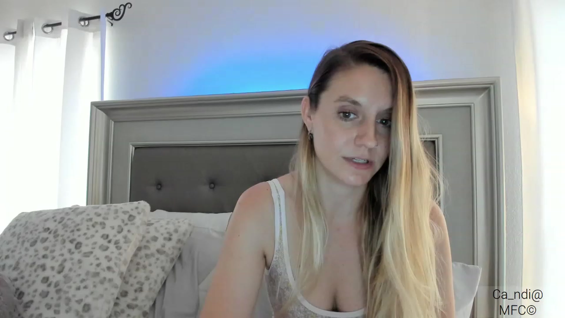 Gallery image thumbnail from Ca_ndi's myfreecams stream on, 03/07/2023, 17:21 image 4 of 20