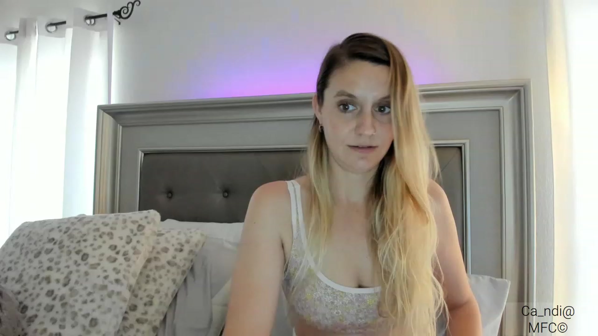 Gallery image thumbnail from Ca_ndi's myfreecams stream on, 03/07/2023, 17:21 image 7 of 20
