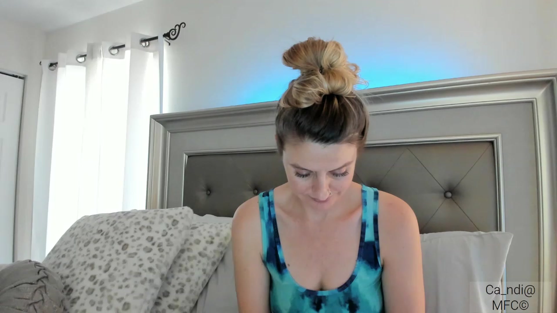 Gallery image thumbnail from Ca_ndi's myfreecams stream on, 03/07/2023, 18:38 image 15 of 20