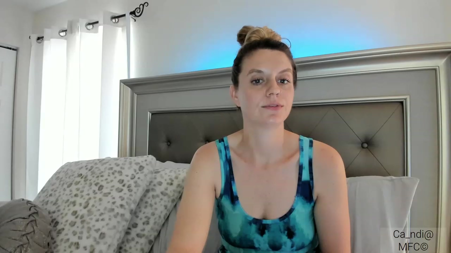 Gallery image thumbnail from Ca_ndi's myfreecams stream on, 03/07/2023, 18:38 image 7 of 20