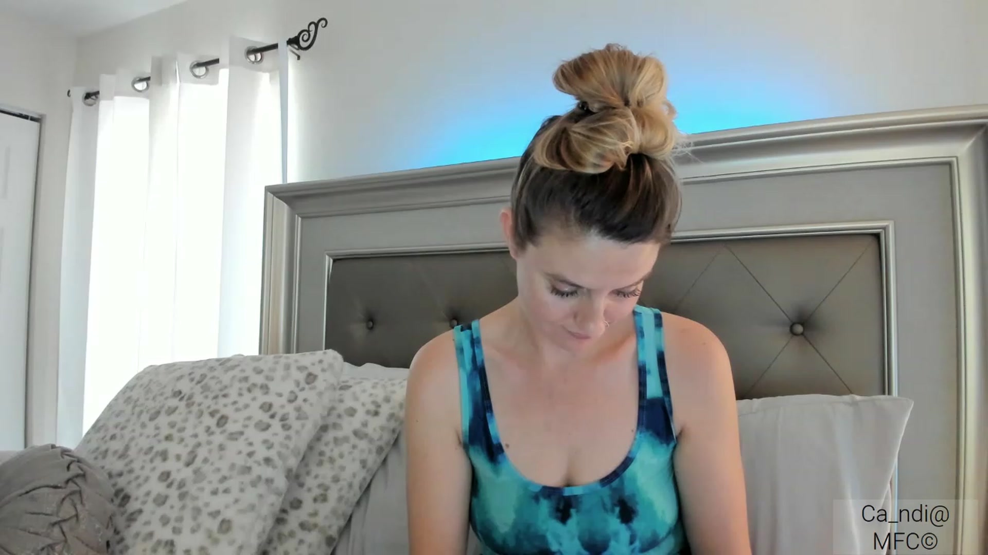 Gallery image thumbnail from Ca_ndi's myfreecams stream on, 03/07/2023, 18:38 image 12 of 20