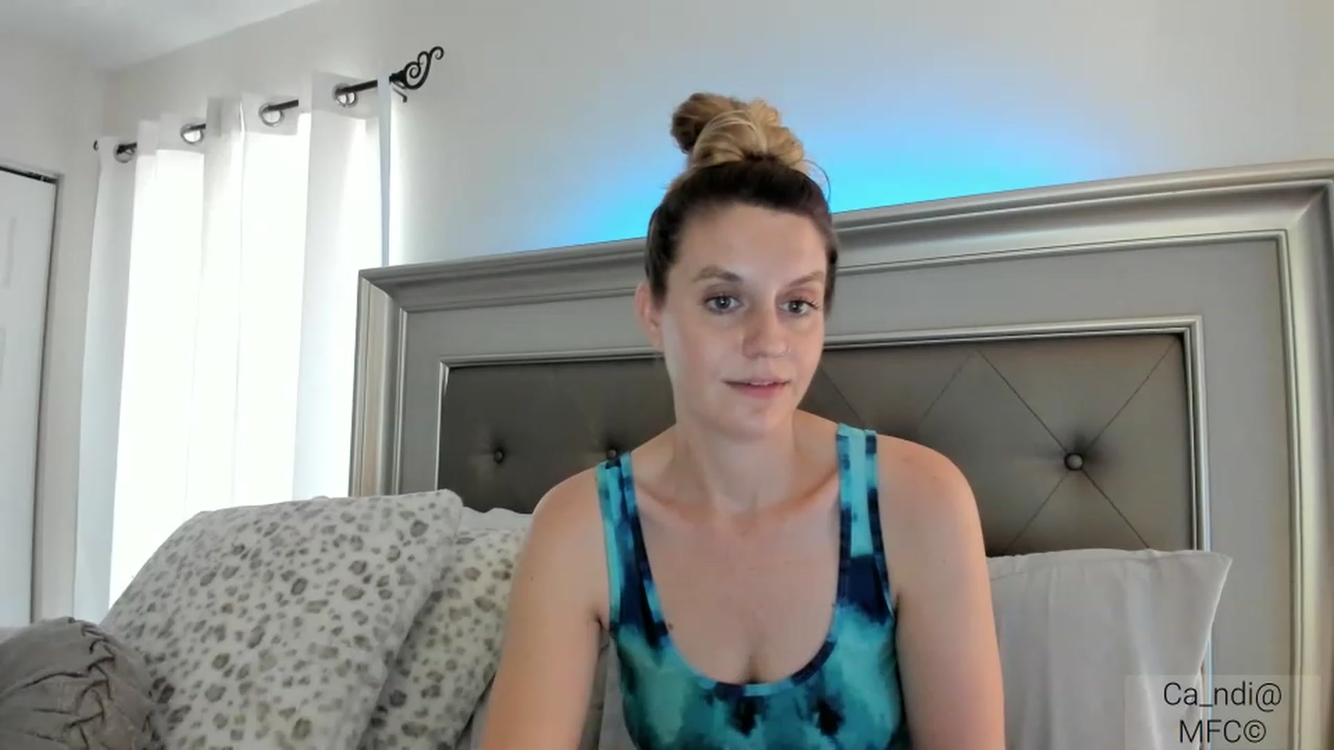Gallery image thumbnail from Ca_ndi's myfreecams stream on, 03/07/2023, 18:38 image 14 of 20