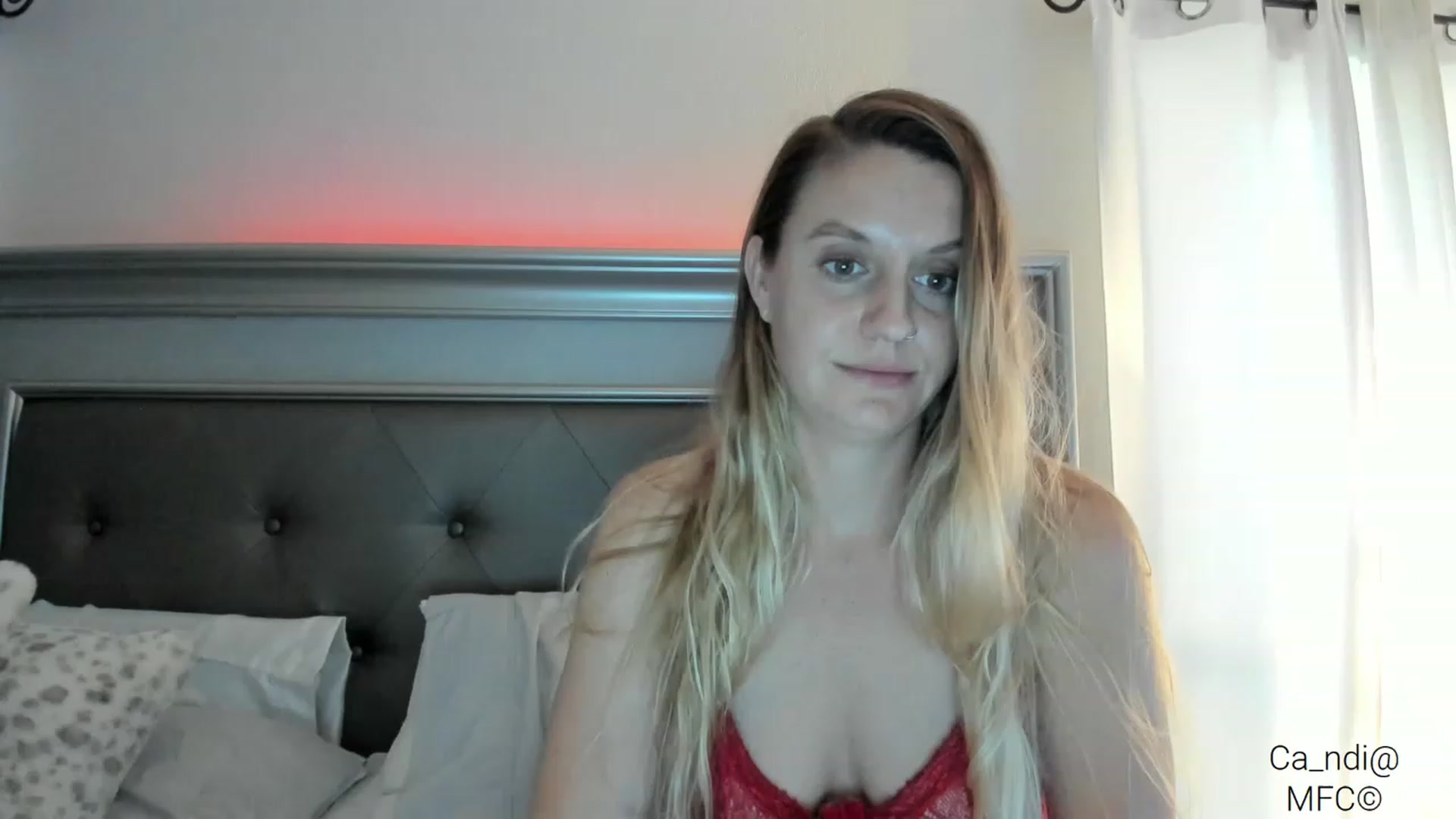 Gallery image thumbnail from Ca_ndi's myfreecams stream on, 03/07/2023, 23:01 image 17 of 20