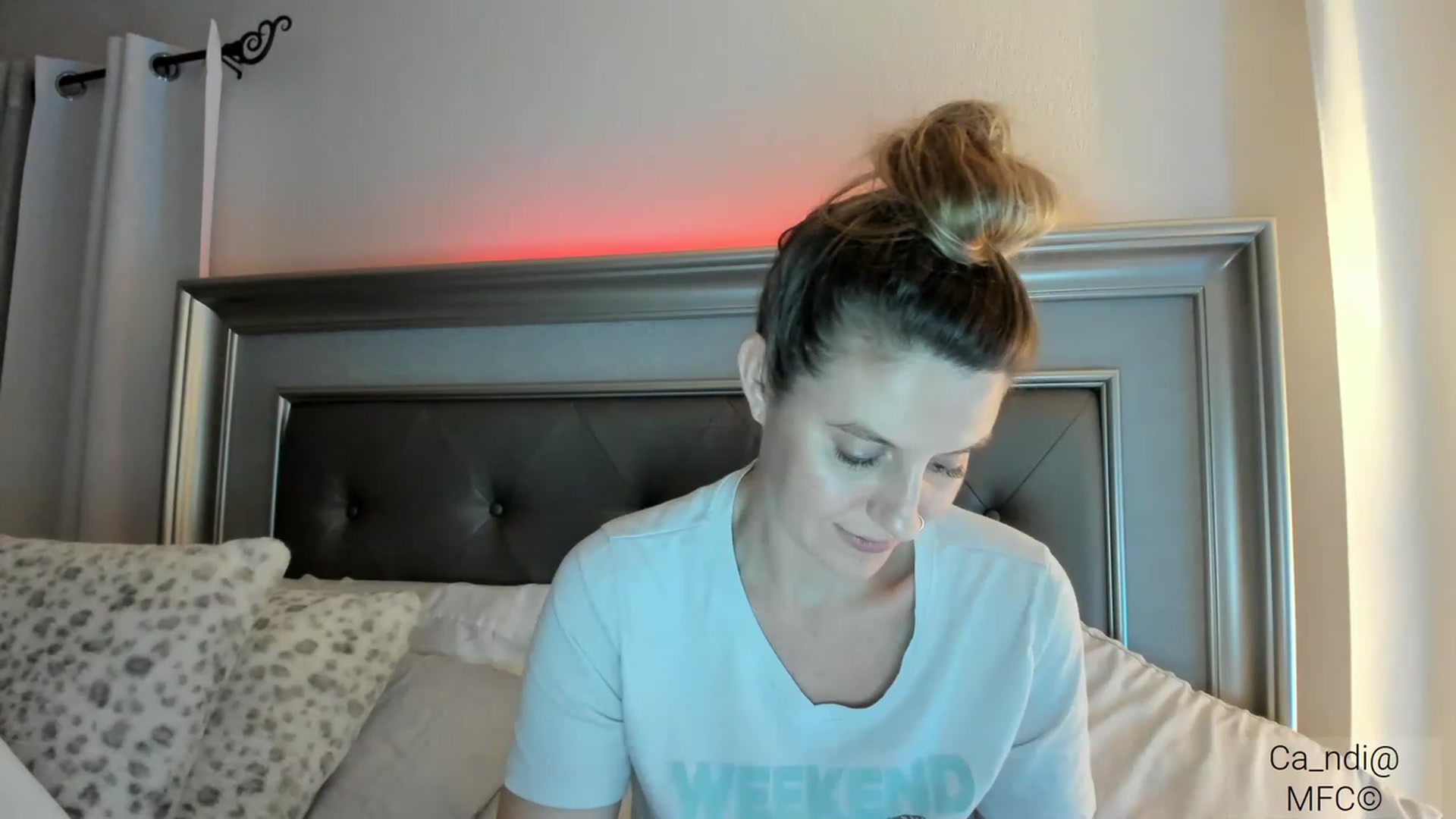 Gallery image thumbnail from Ca_ndi's myfreecams stream on, 03/08/2023, 24:40 image 7 of 20
