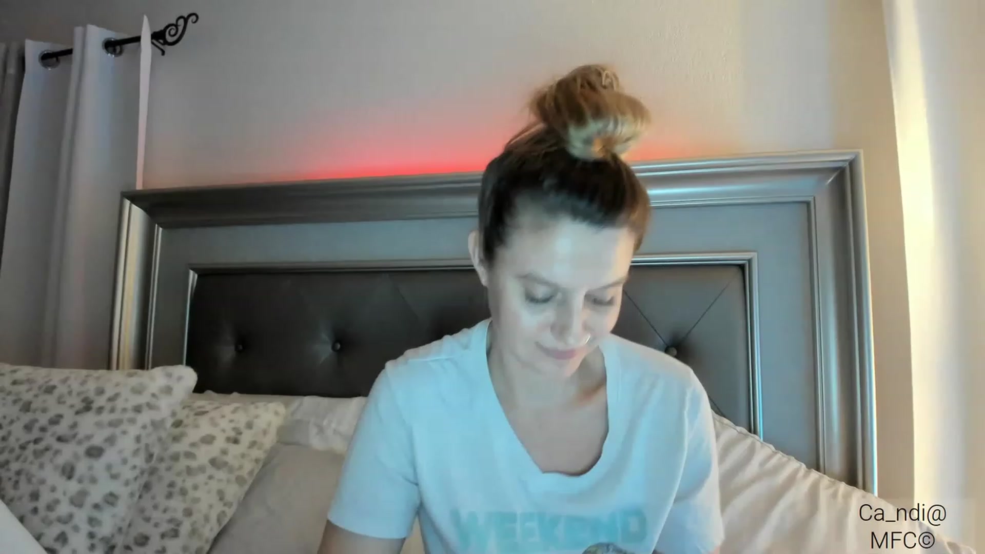 Gallery image thumbnail from Ca_ndi's myfreecams stream on, 03/08/2023, 24:40 image 10 of 20