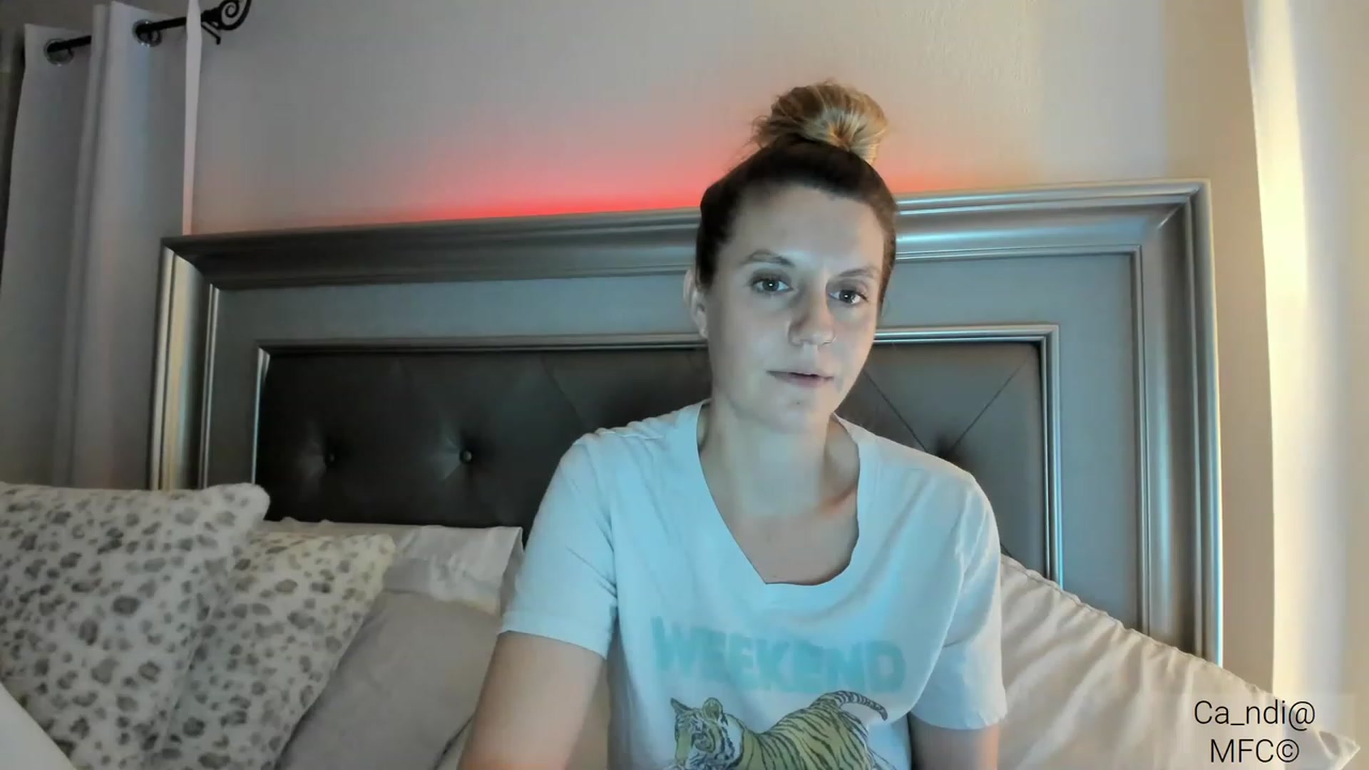 Gallery image thumbnail from Ca_ndi's myfreecams stream on, 03/08/2023, 24:40 image 4 of 20