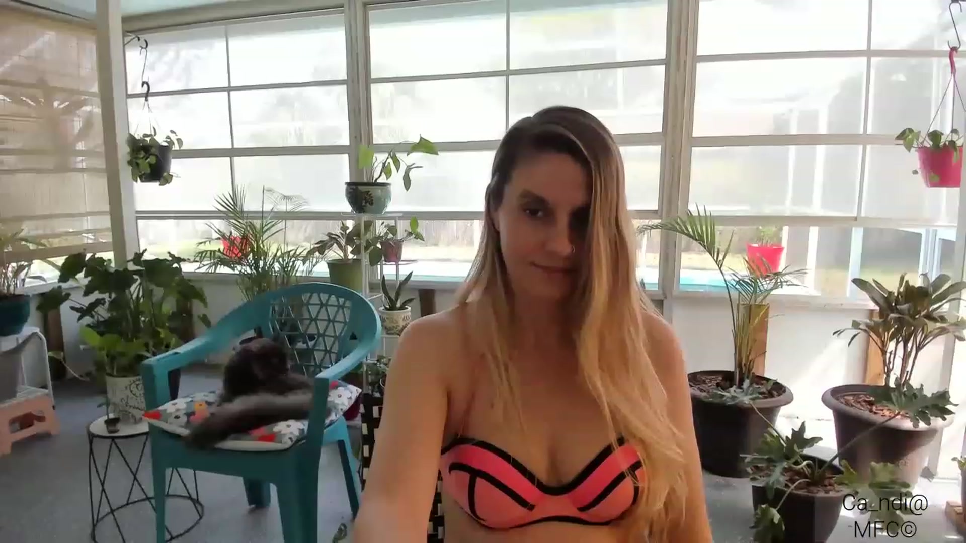 Gallery image thumbnail from Ca_ndi's myfreecams stream on, 03/08/2023, 18:56 image 10 of 20