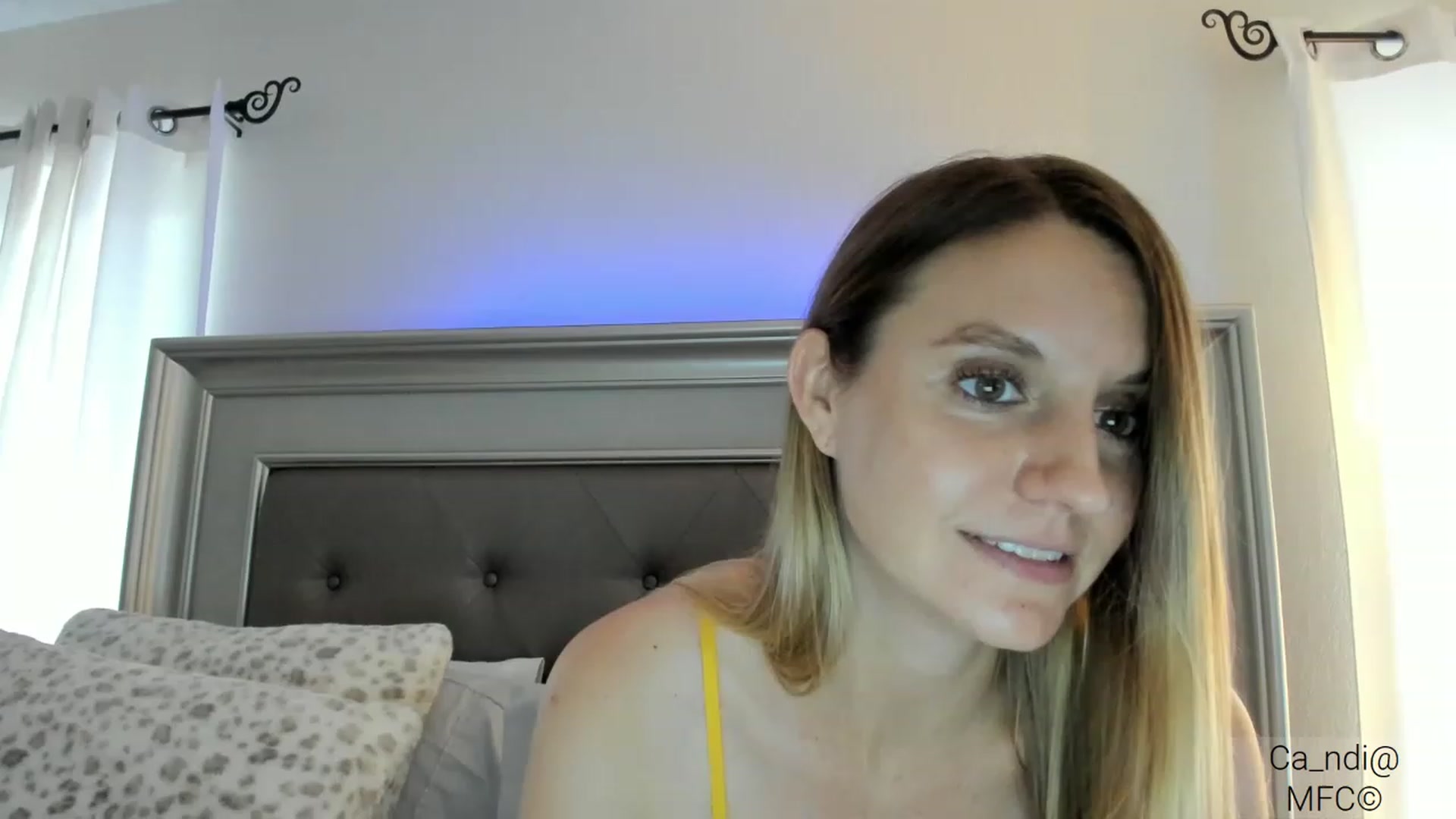 Gallery image thumbnail from Ca_ndi's myfreecams stream on, 03/09/2023, 19:20 image 2 of 20
