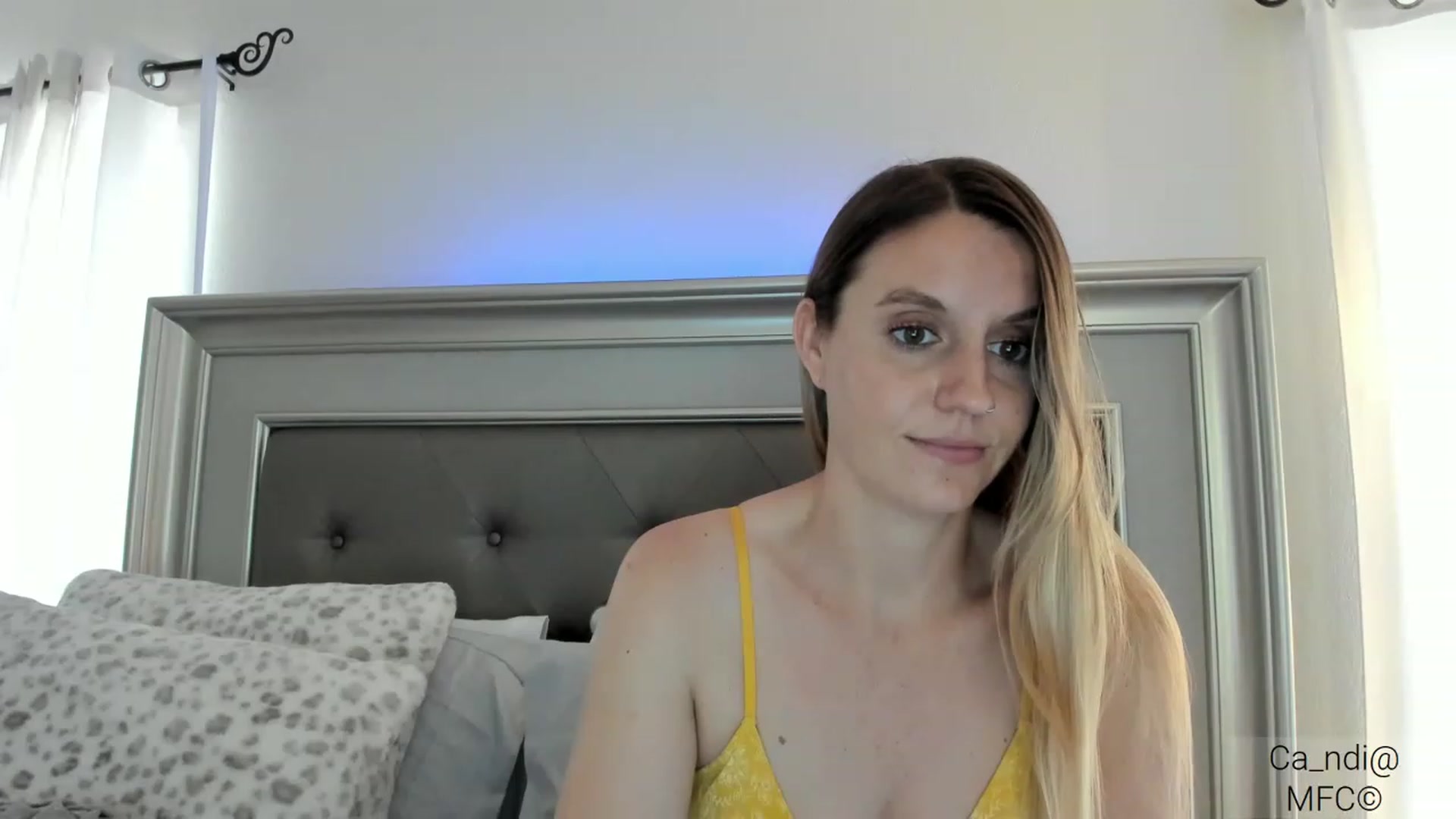 Gallery image thumbnail from Ca_ndi's myfreecams stream on, 03/09/2023, 19:20 image 15 of 20