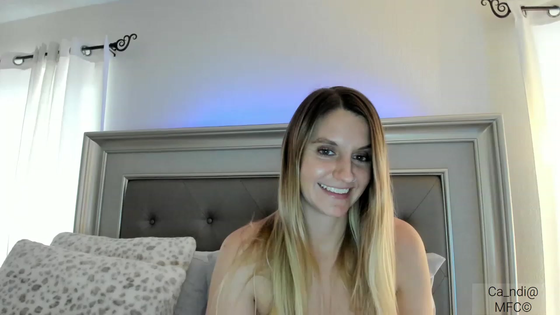 Gallery image thumbnail from Ca_ndi's myfreecams stream on, 03/09/2023, 20:25 image 19 of 20
