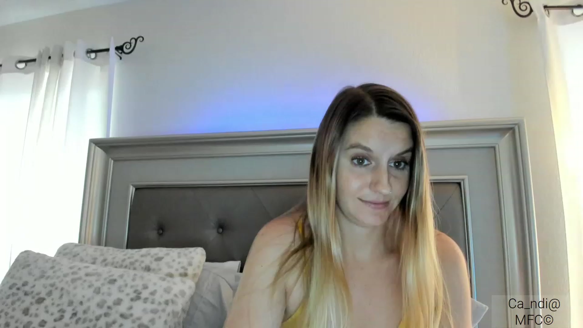 Gallery image thumbnail from Ca_ndi's myfreecams stream on, 03/09/2023, 20:25 image 14 of 20