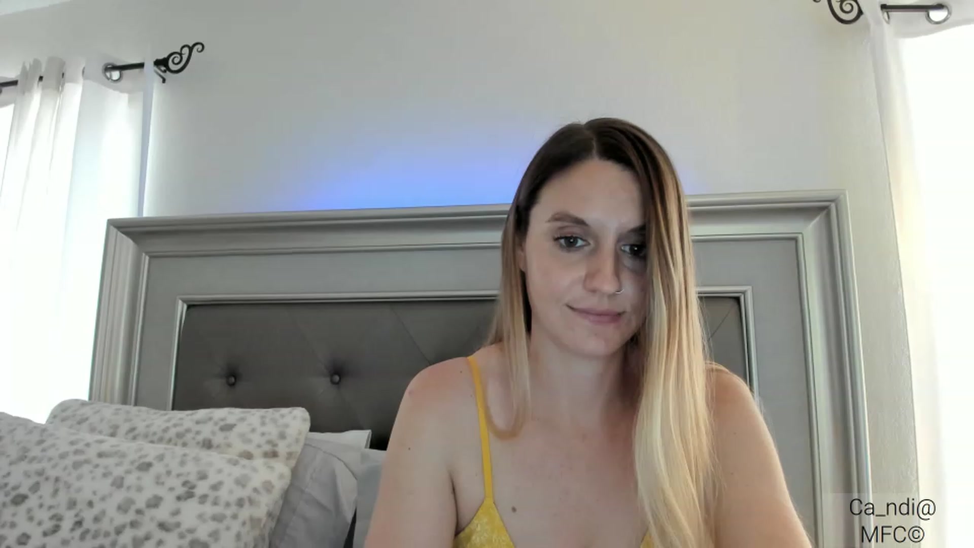 Gallery image thumbnail from Ca_ndi's myfreecams stream on, 03/09/2023, 20:25 image 1 of 20
