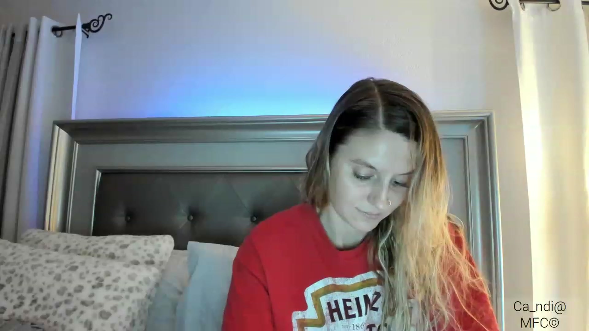 Gallery image thumbnail from Ca_ndi's myfreecams stream on, 03/10/2023, 01:08 image 7 of 20