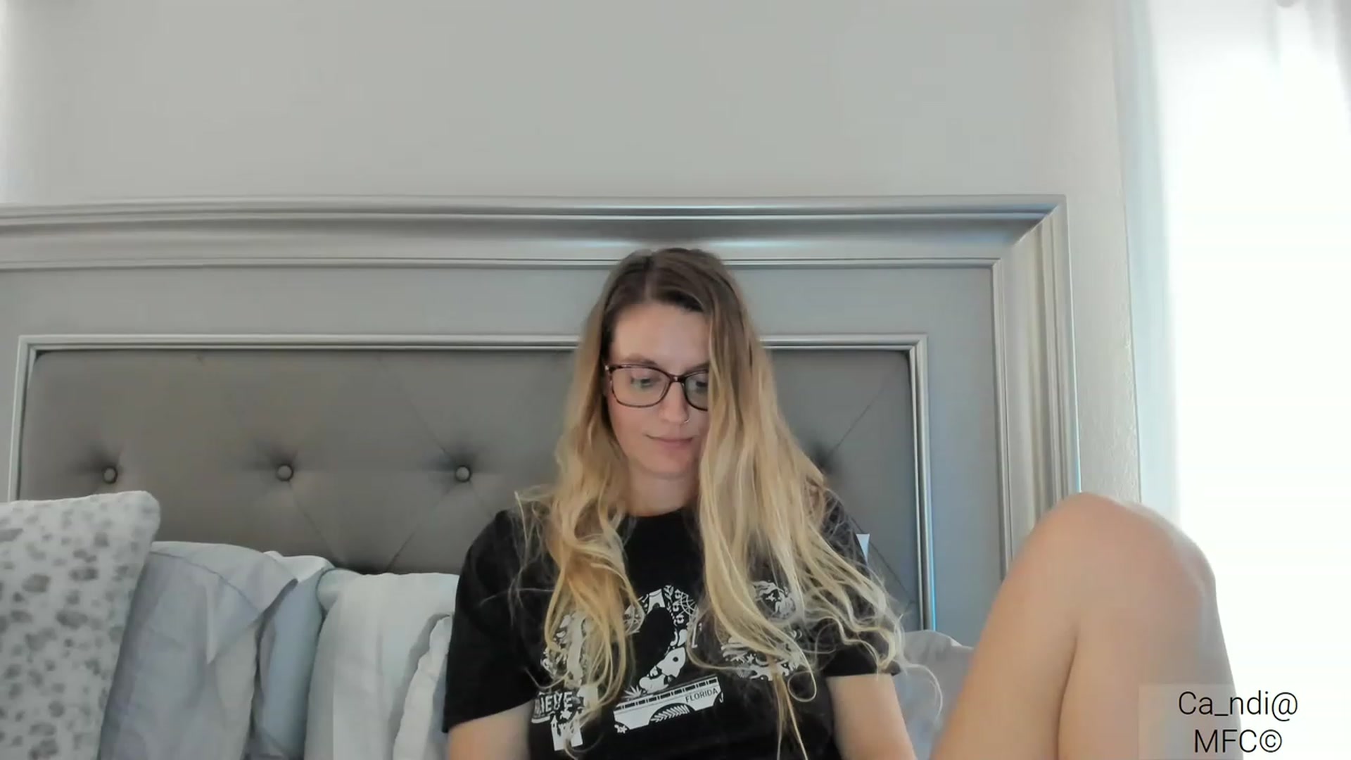 Gallery image thumbnail from Ca_ndi's myfreecams stream on, 03/10/2023, 14:51 image 14 of 20