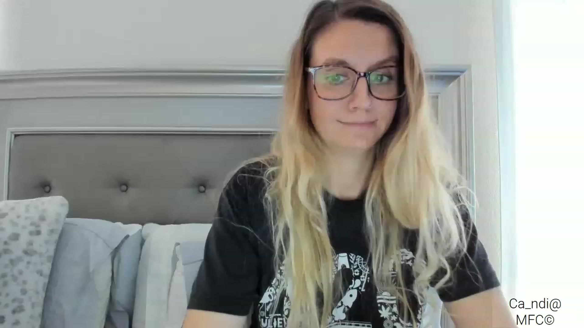 Gallery image thumbnail from Ca_ndi's myfreecams stream on, 03/10/2023, 14:51 image 9 of 20