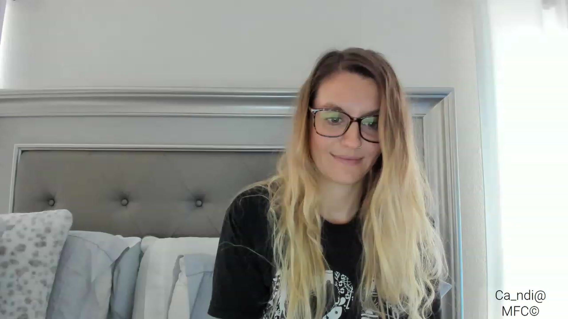 Gallery image thumbnail from Ca_ndi's myfreecams stream on, 03/10/2023, 14:51 image 11 of 20