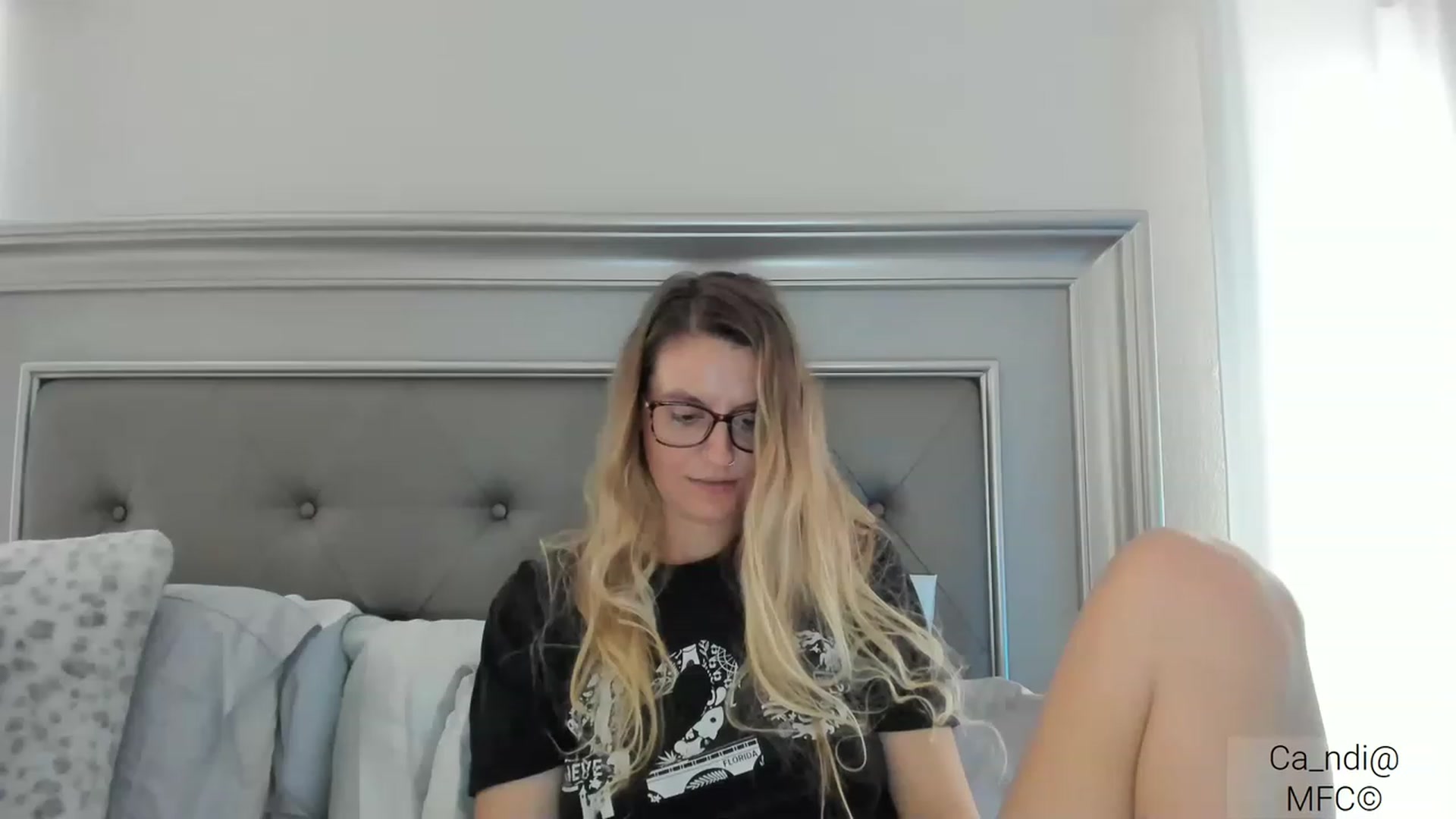 Gallery image thumbnail from Ca_ndi's myfreecams stream on, 03/10/2023, 14:51 image 16 of 20