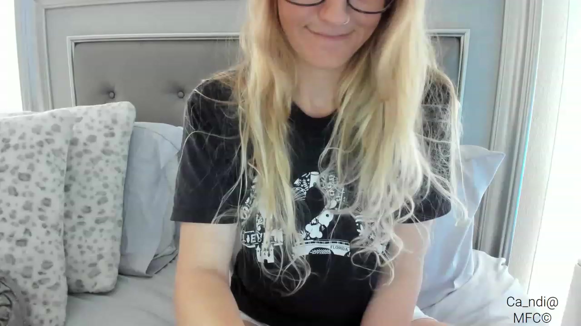 Gallery image thumbnail from Ca_ndi's myfreecams stream on, 03/10/2023, 14:51 image 7 of 20