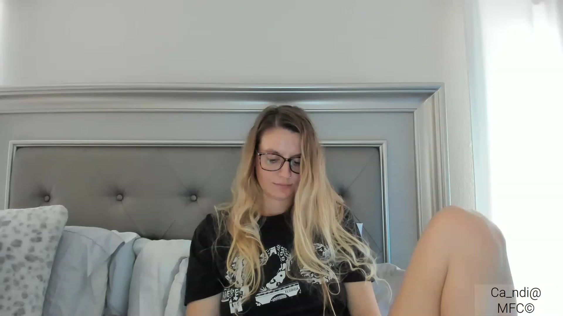 Gallery image thumbnail from Ca_ndi's myfreecams stream on, 03/10/2023, 14:51 image 15 of 20