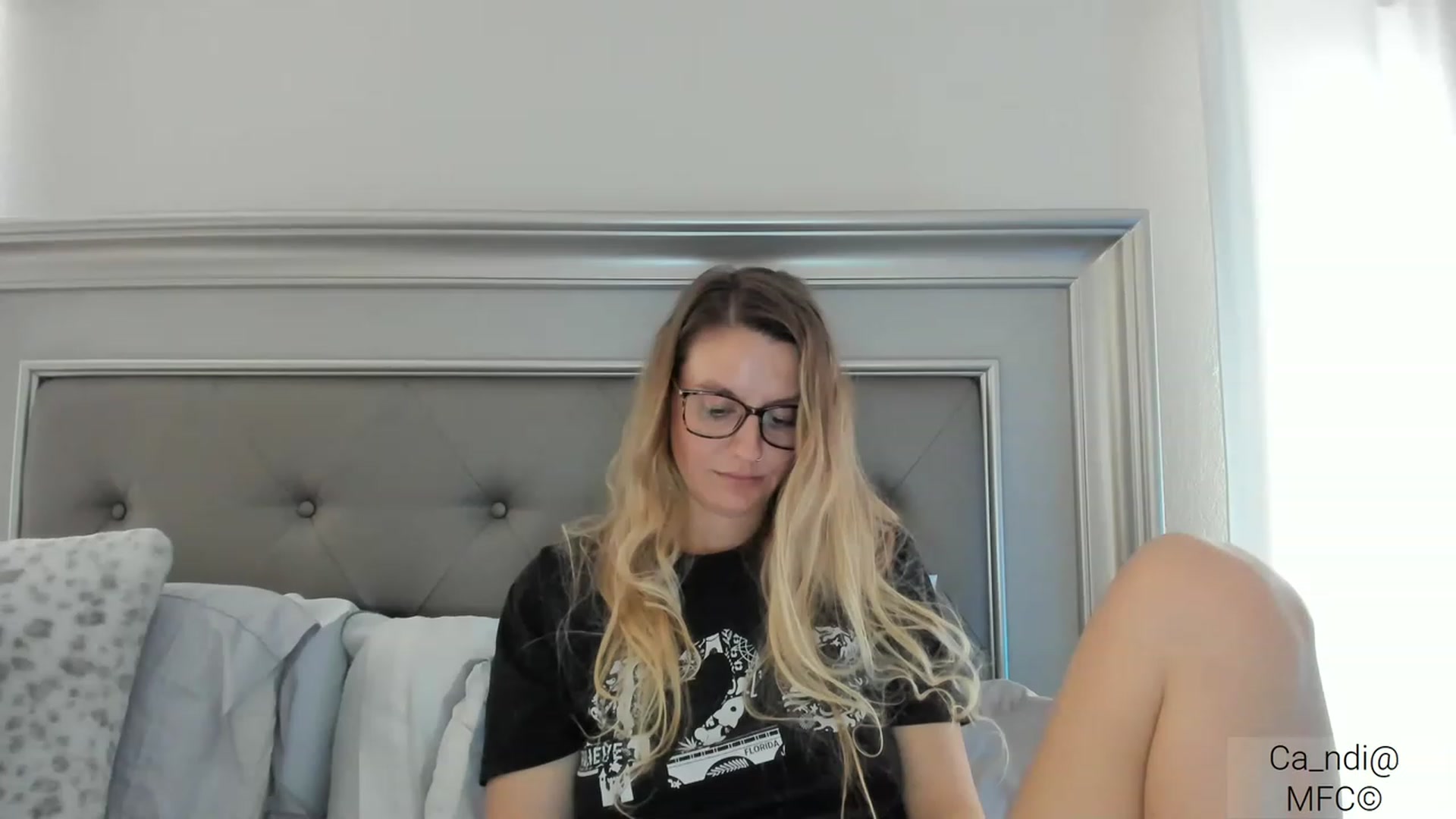 Gallery image thumbnail from Ca_ndi's myfreecams stream on, 03/10/2023, 14:51 image 13 of 20