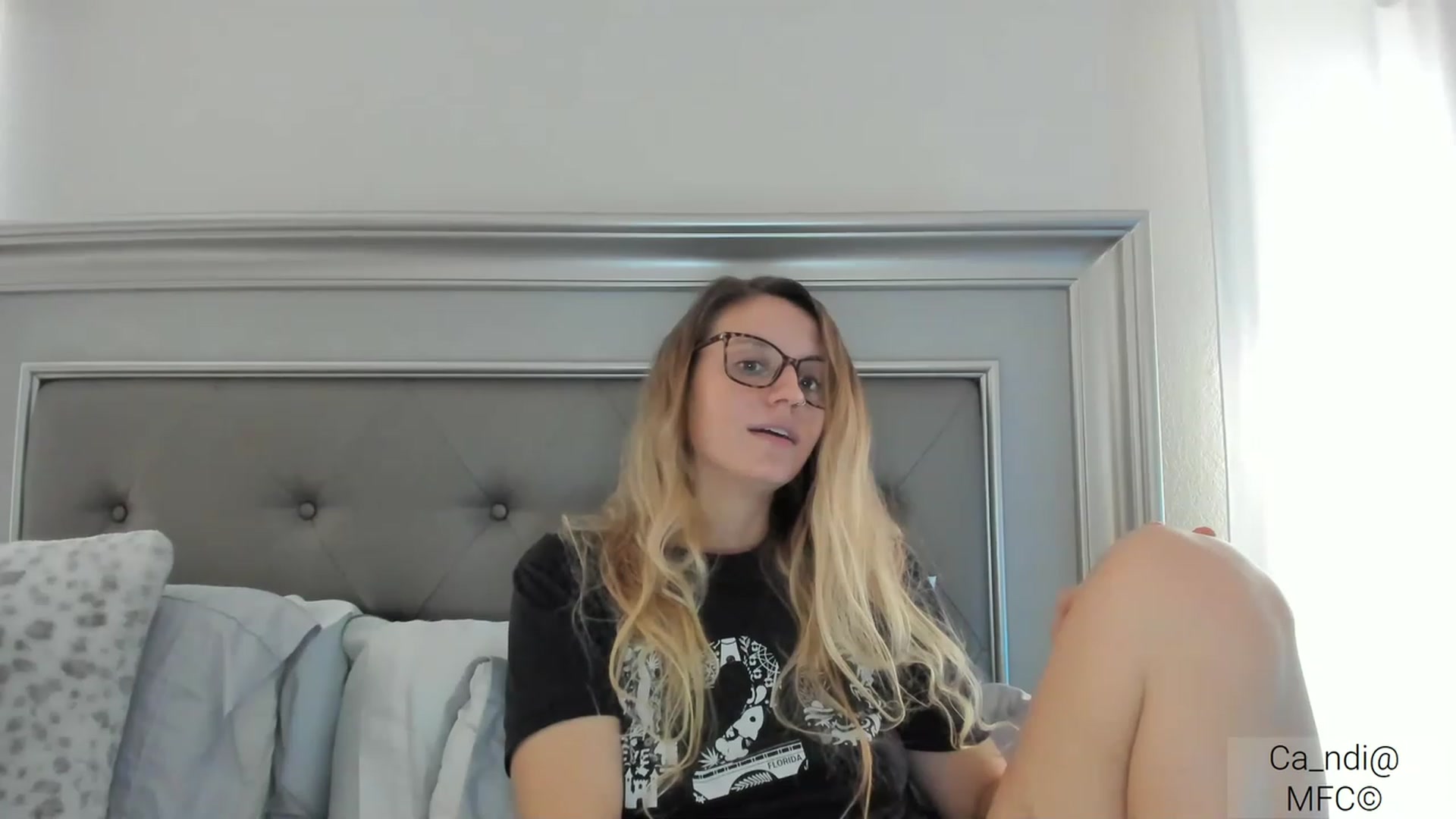 Gallery image thumbnail from Ca_ndi's myfreecams stream on, 03/10/2023, 14:51 image 17 of 20