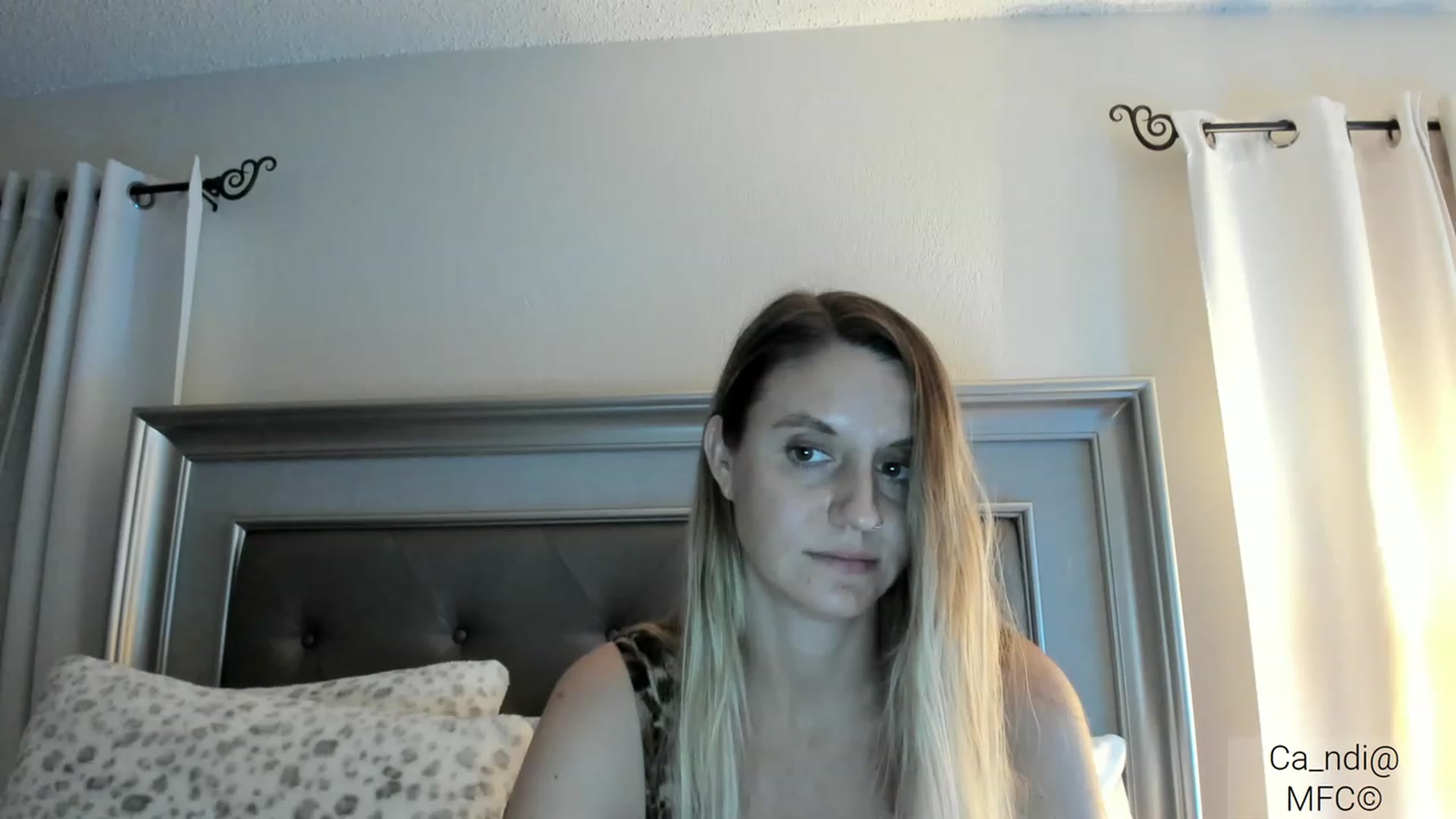 Gallery image thumbnail from Ca_ndi's myfreecams stream on, 03/11/2023, 24:56 image 11 of 20