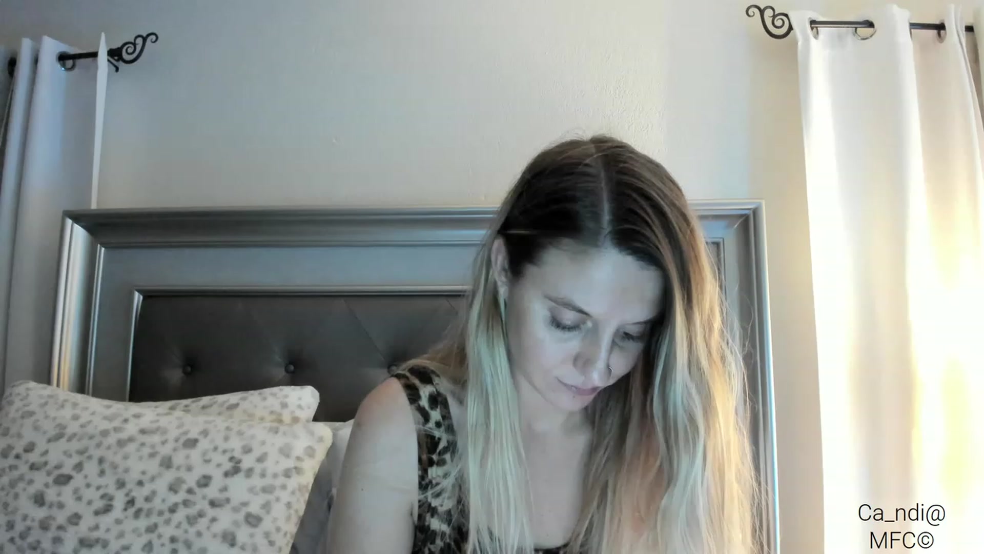 Gallery image thumbnail from Ca_ndi's myfreecams stream on, 03/11/2023, 24:56 image 1 of 20