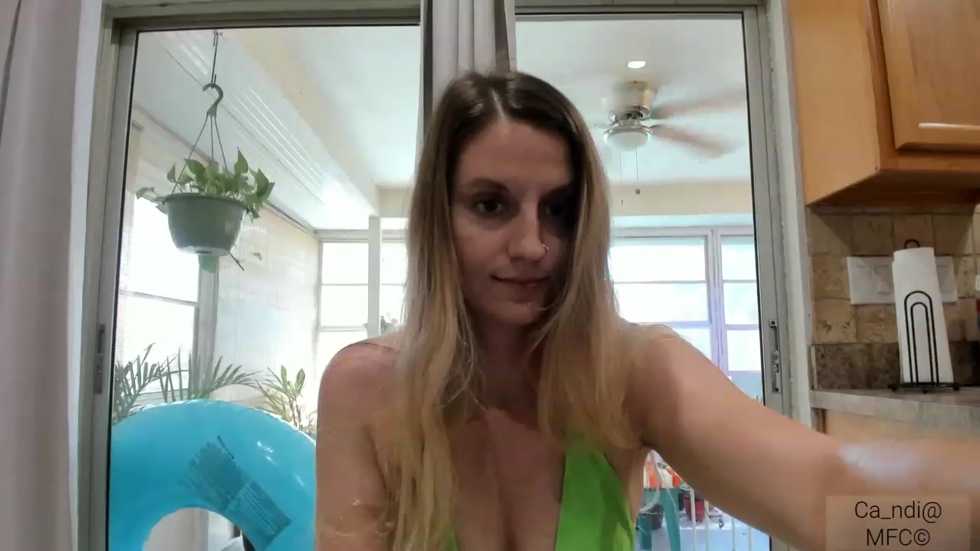 Gallery image thumbnail from Ca_ndi's myfreecams stream on, 03/11/2023, 15:48 image 9 of 20