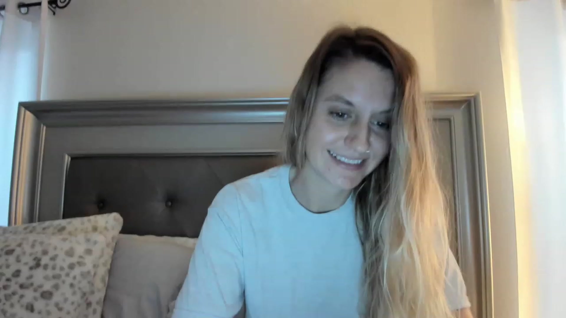 Gallery image thumbnail from Ca_ndi's myfreecams stream on, 03/13/2023, 12:52 image 6 of 20