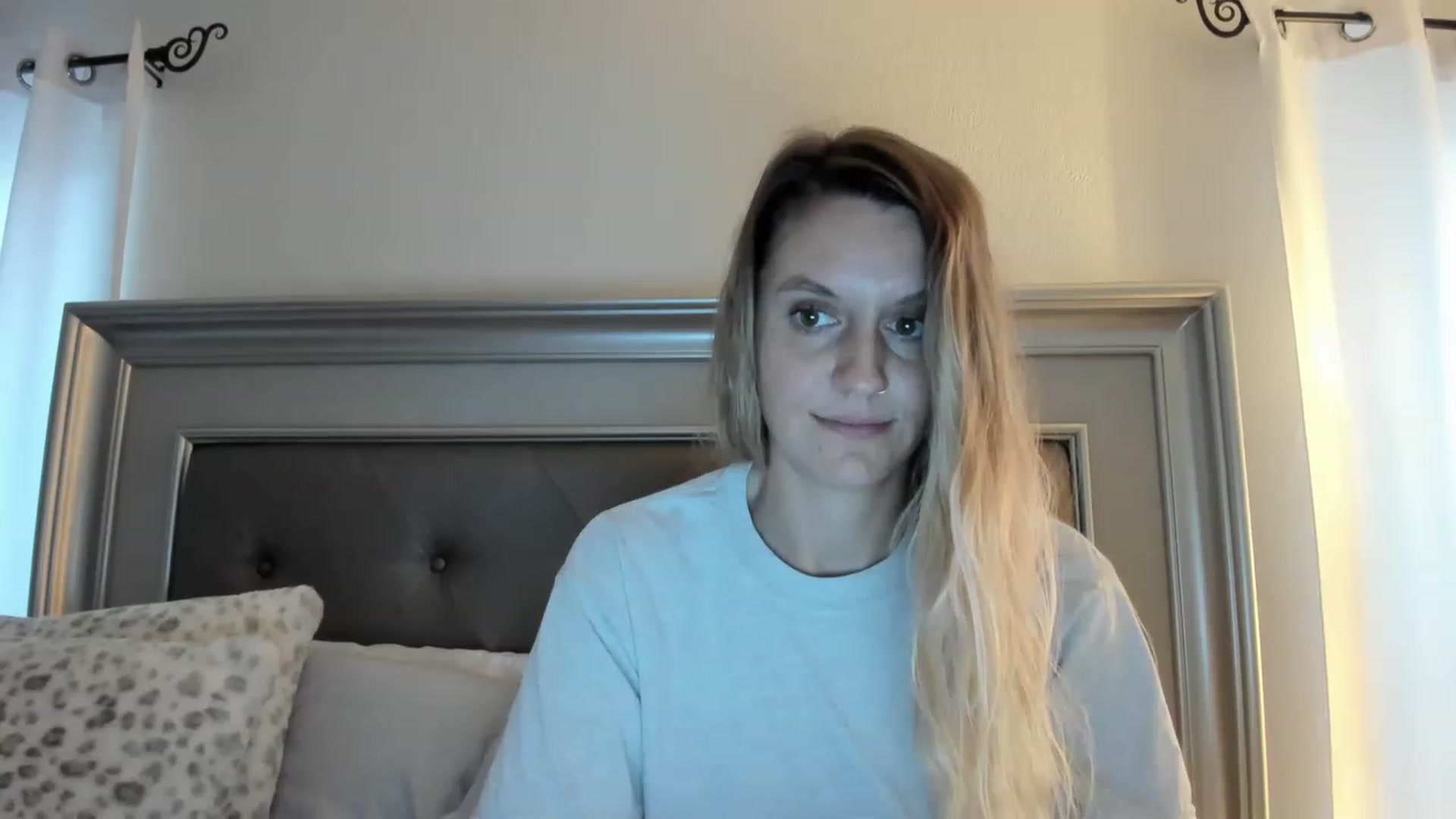Gallery image thumbnail from Ca_ndi's myfreecams stream on, 03/13/2023, 12:52 image 4 of 20