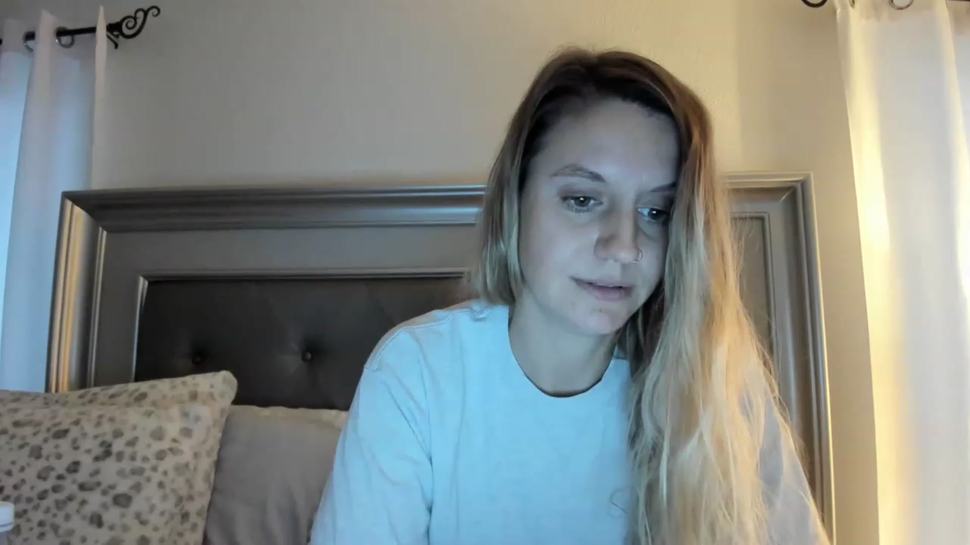 Gallery image thumbnail from Ca_ndi's myfreecams stream on, 03/13/2023, 12:52 image 16 of 20