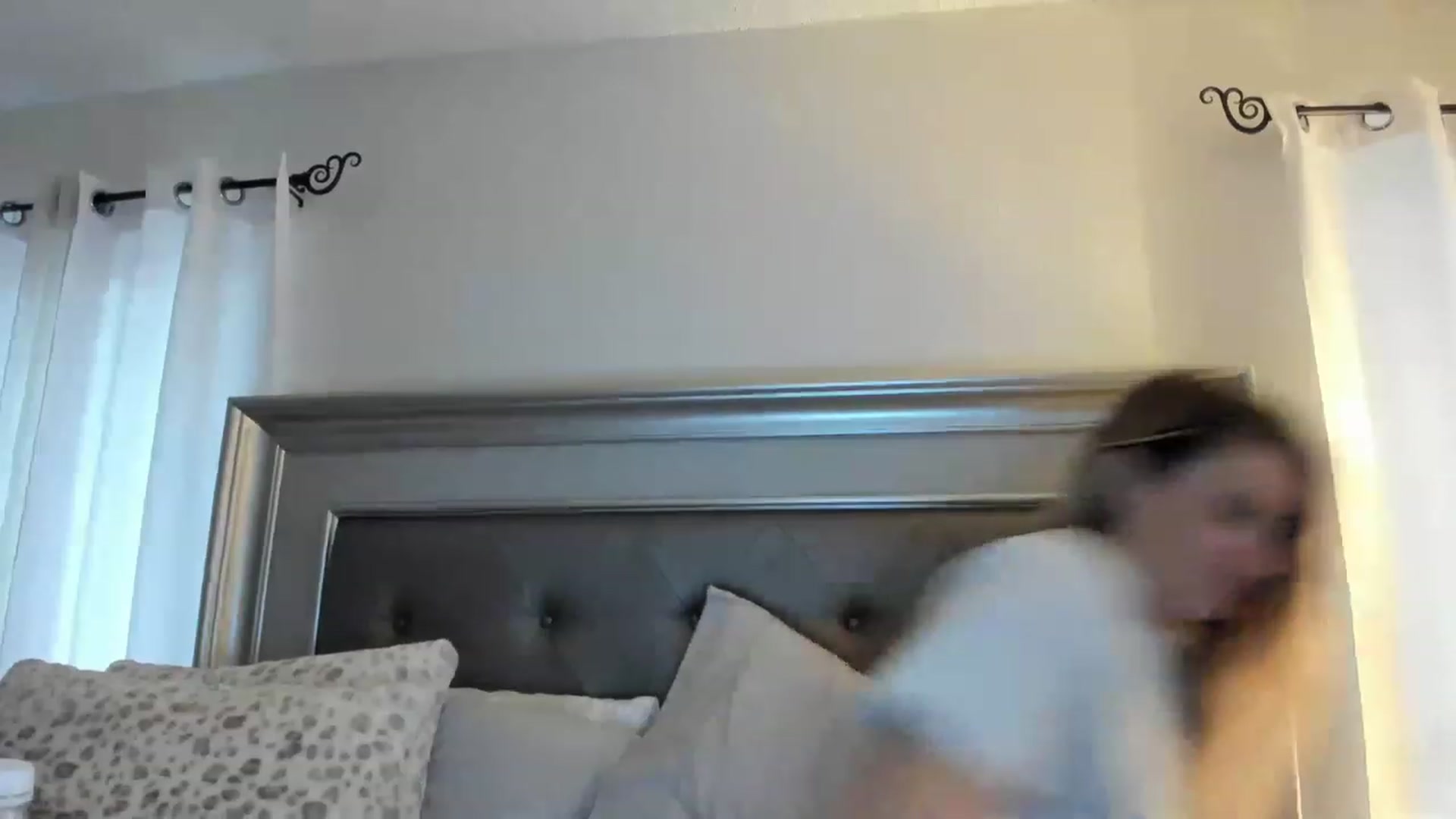 Gallery image thumbnail from Ca_ndi's myfreecams stream on, 03/13/2023, 12:52 image 20 of 20