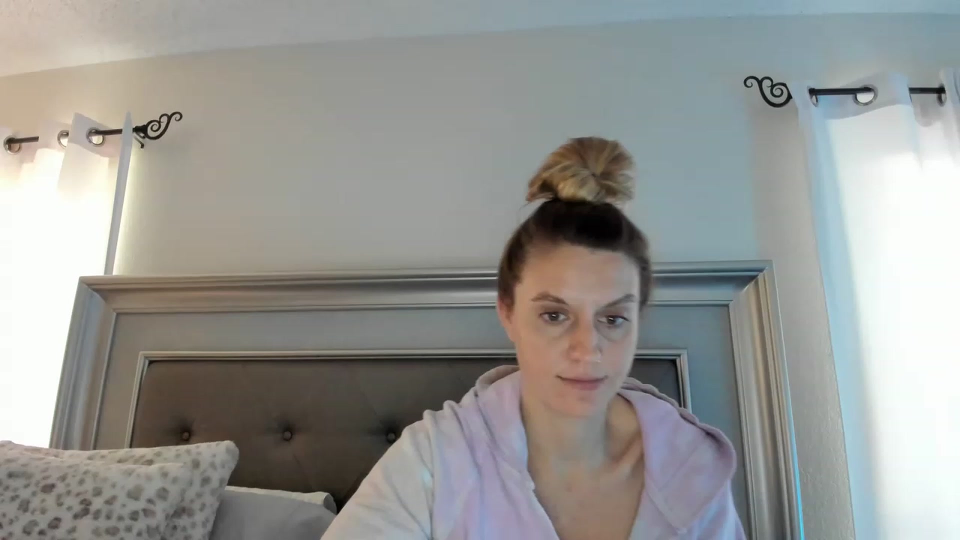 Gallery image thumbnail from Ca_ndi's myfreecams stream on, 03/14/2023, 13:18 image 1 of 20