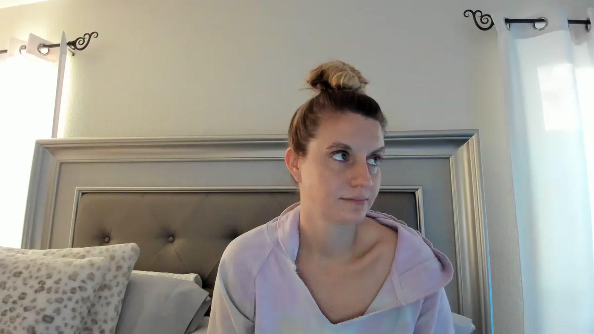 Gallery image thumbnail from Ca_ndi's myfreecams stream on, 03/14/2023, 13:18 image 4 of 20