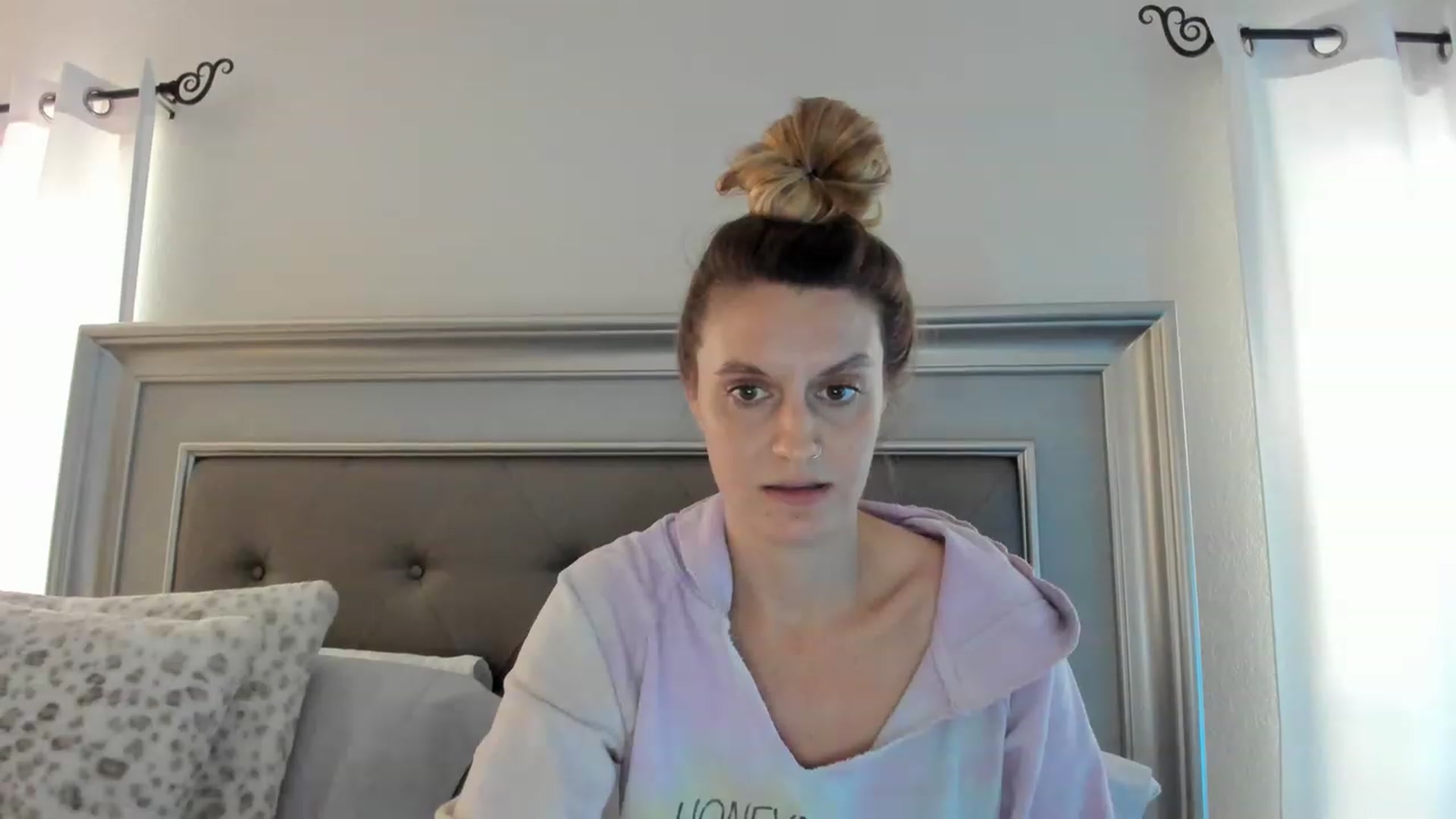 Gallery image thumbnail from Ca_ndi's myfreecams stream on, 03/14/2023, 13:18 image 16 of 20