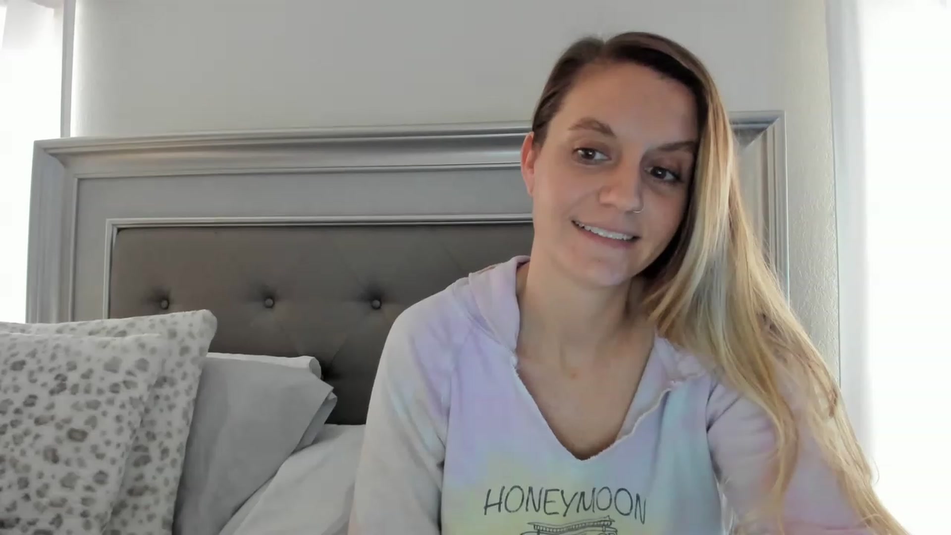 Gallery image thumbnail from Ca_ndi's myfreecams stream on, 03/14/2023, 14:03 image 12 of 20