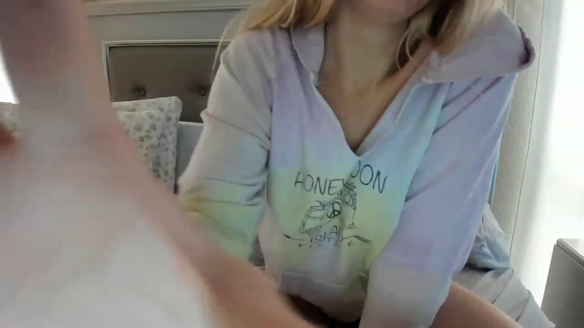 Gallery image thumbnail from Ca_ndi's myfreecams stream on, 03/14/2023, 14:03 image 19 of 20