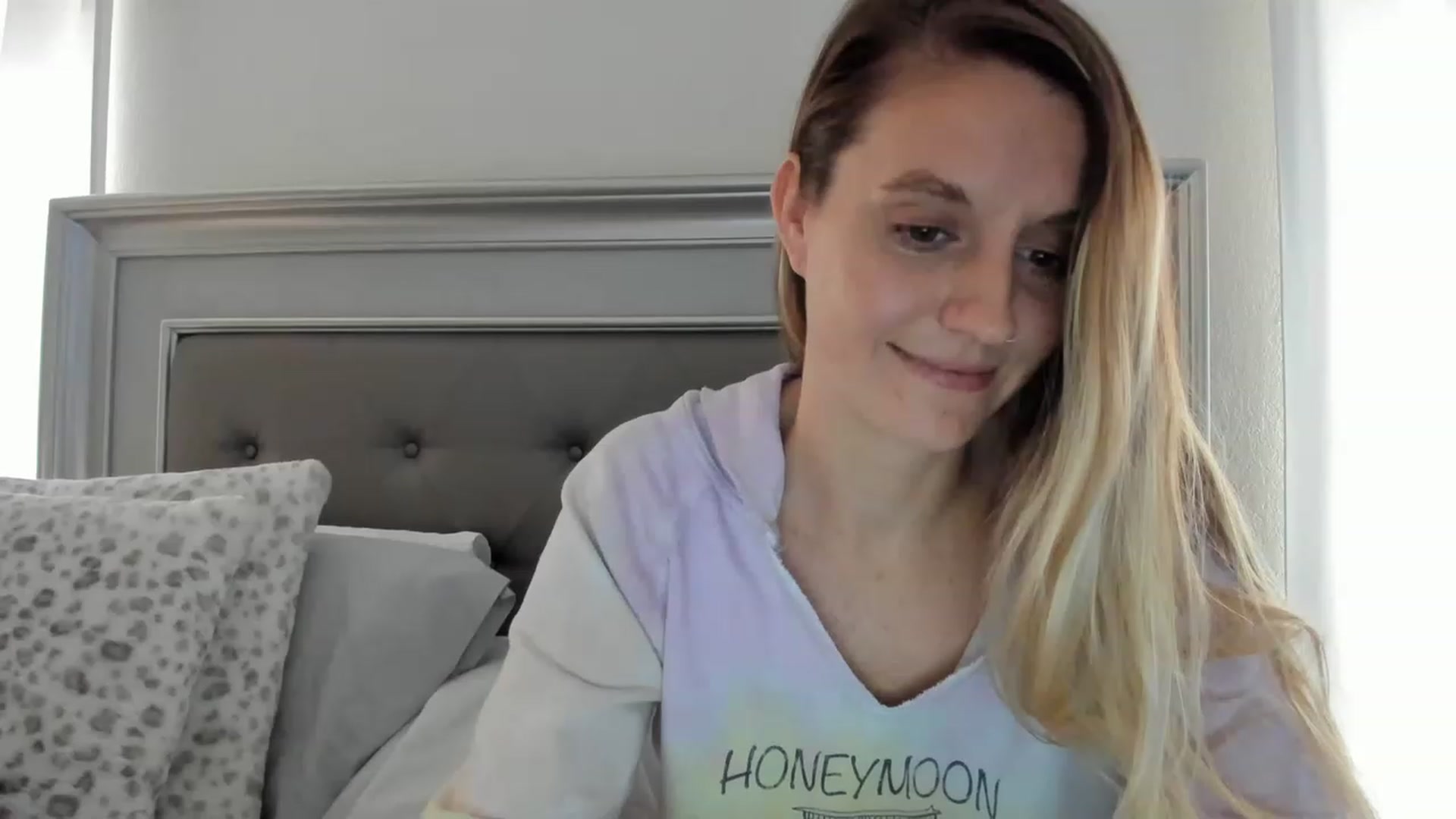 Gallery image thumbnail from Ca_ndi's myfreecams stream on, 03/14/2023, 14:03 image 13 of 20