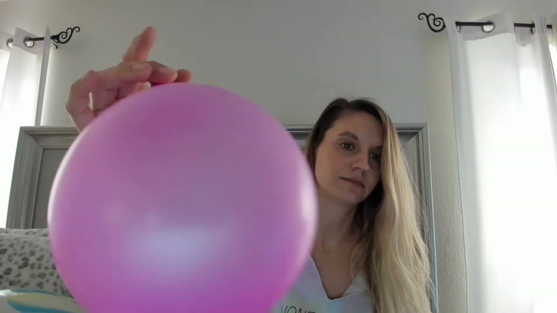 Gallery image thumbnail from Ca_ndi's myfreecams stream on, 03/14/2023, 14:03 image 2 of 20