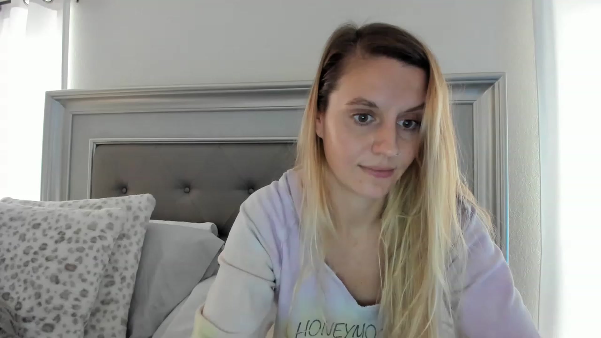 Gallery image thumbnail from Ca_ndi's myfreecams stream on, 03/14/2023, 14:03 image 11 of 20
