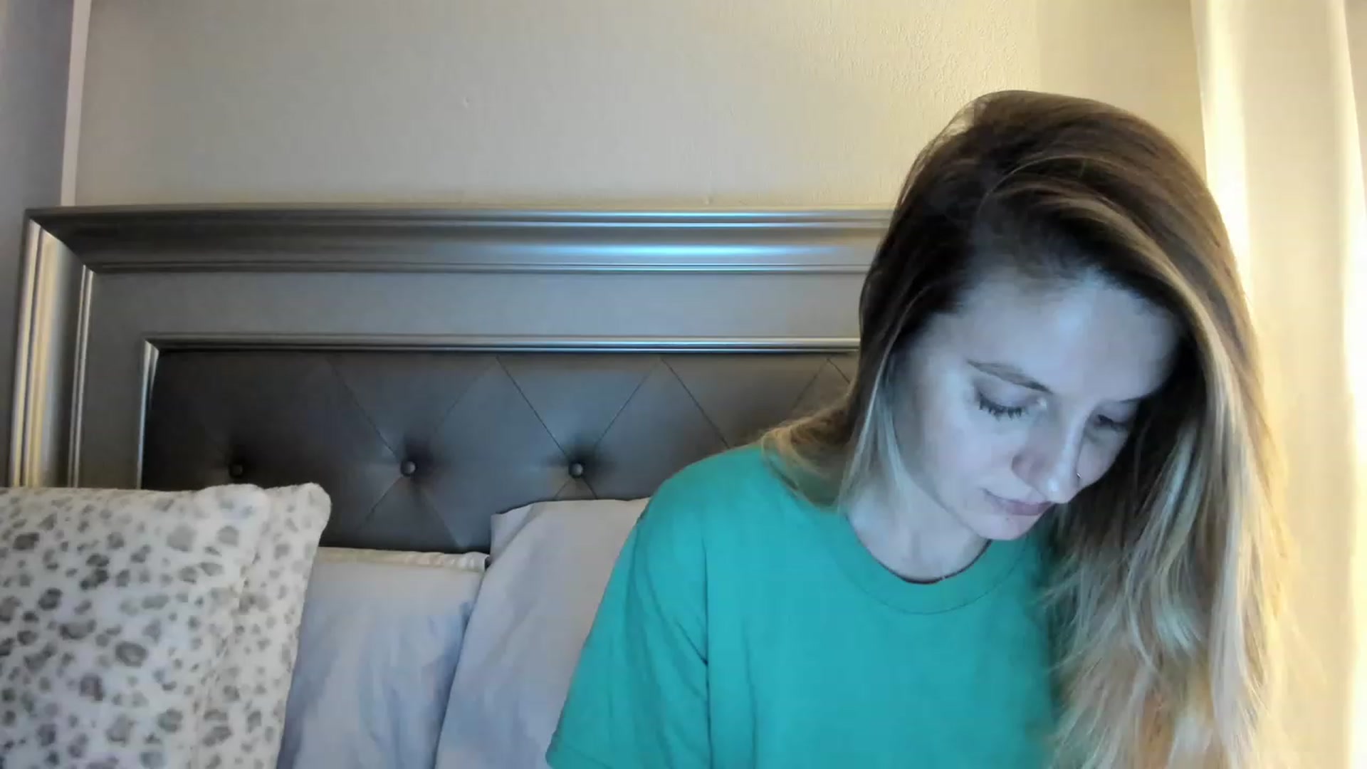 Gallery image thumbnail from Ca_ndi's myfreecams stream on, 03/15/2023, 01:17 image 1 of 20