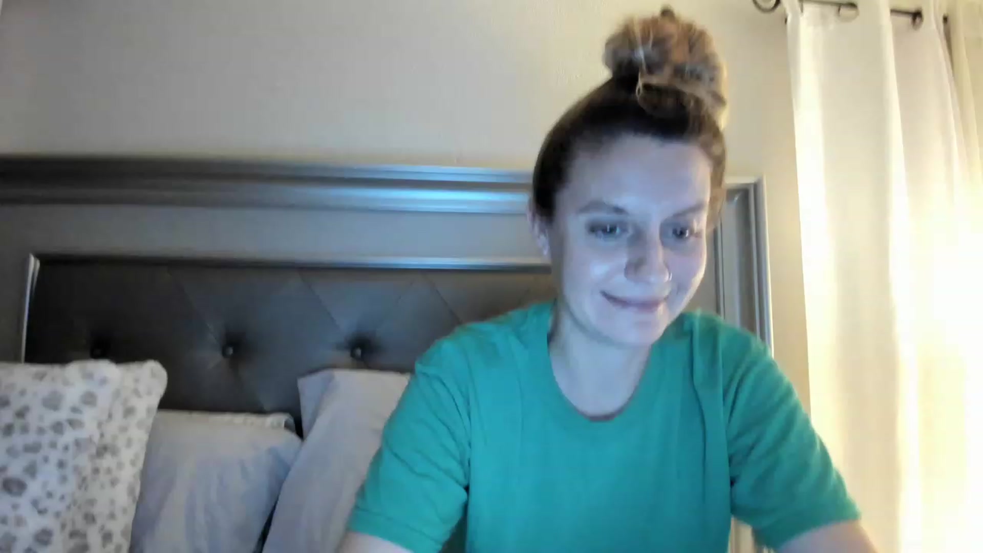 Gallery image thumbnail from Ca_ndi's myfreecams stream on, 03/15/2023, 01:17 image 17 of 20