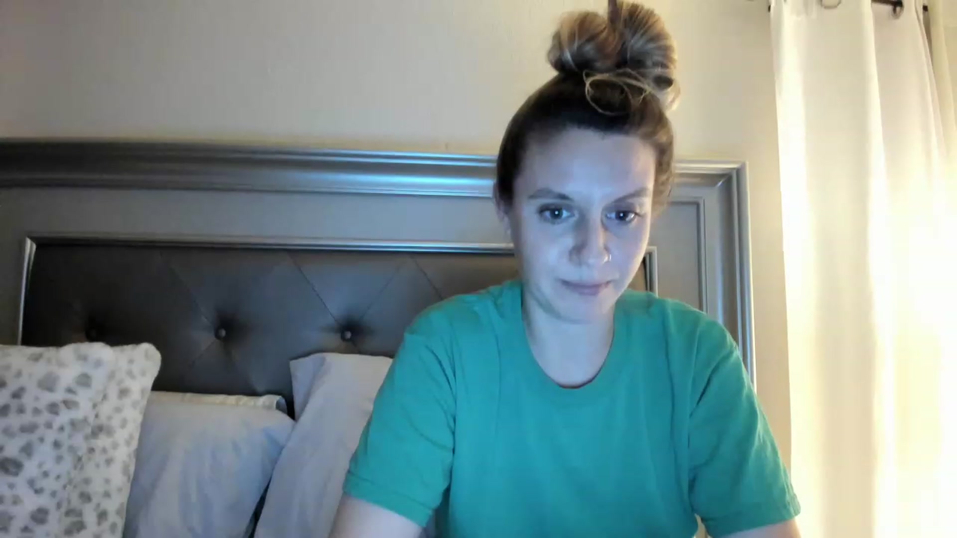 Gallery image thumbnail from Ca_ndi's myfreecams stream on, 03/15/2023, 01:17 image 15 of 20