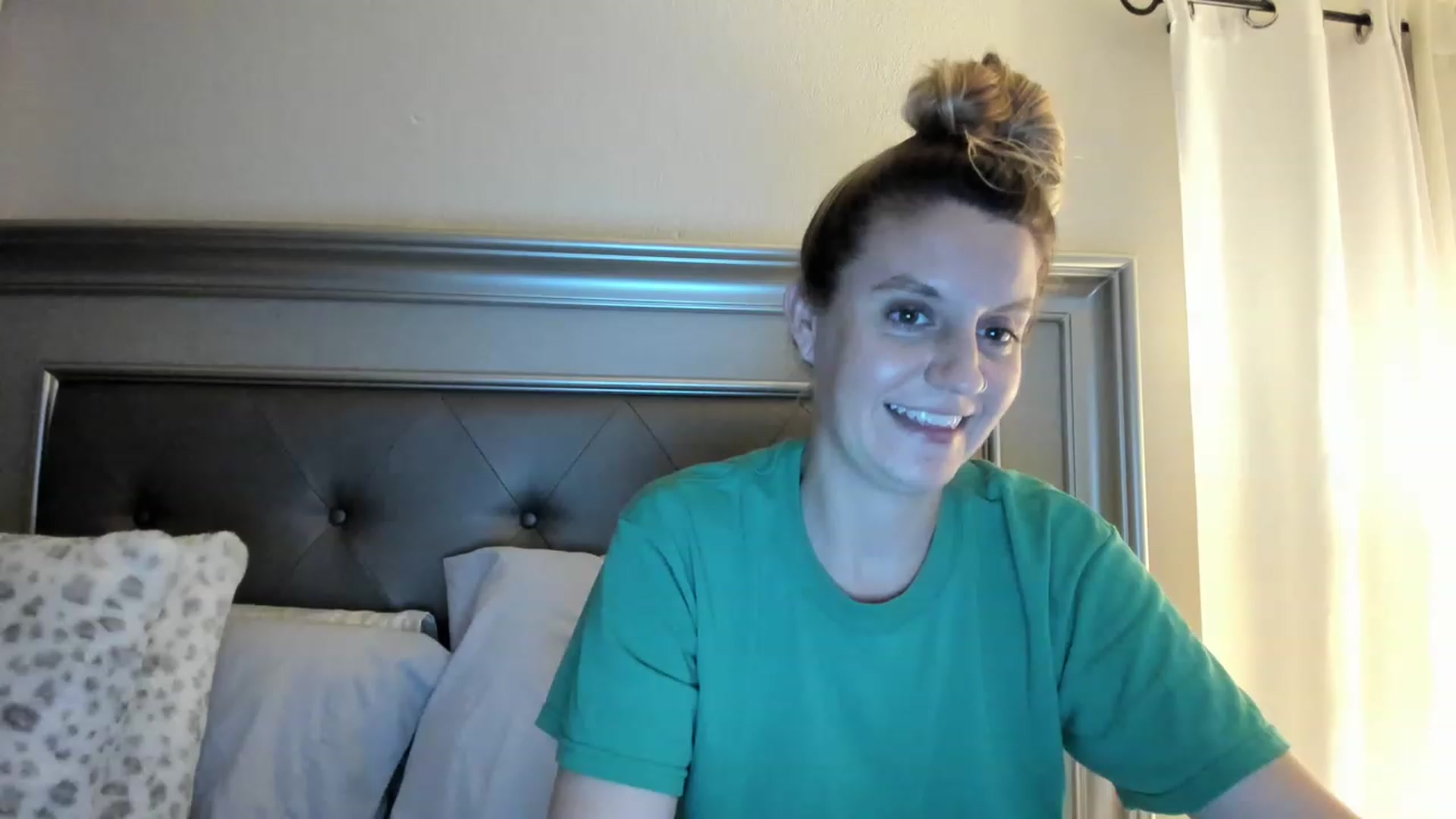 Gallery image thumbnail from Ca_ndi's myfreecams stream on, 03/15/2023, 01:17 image 16 of 20