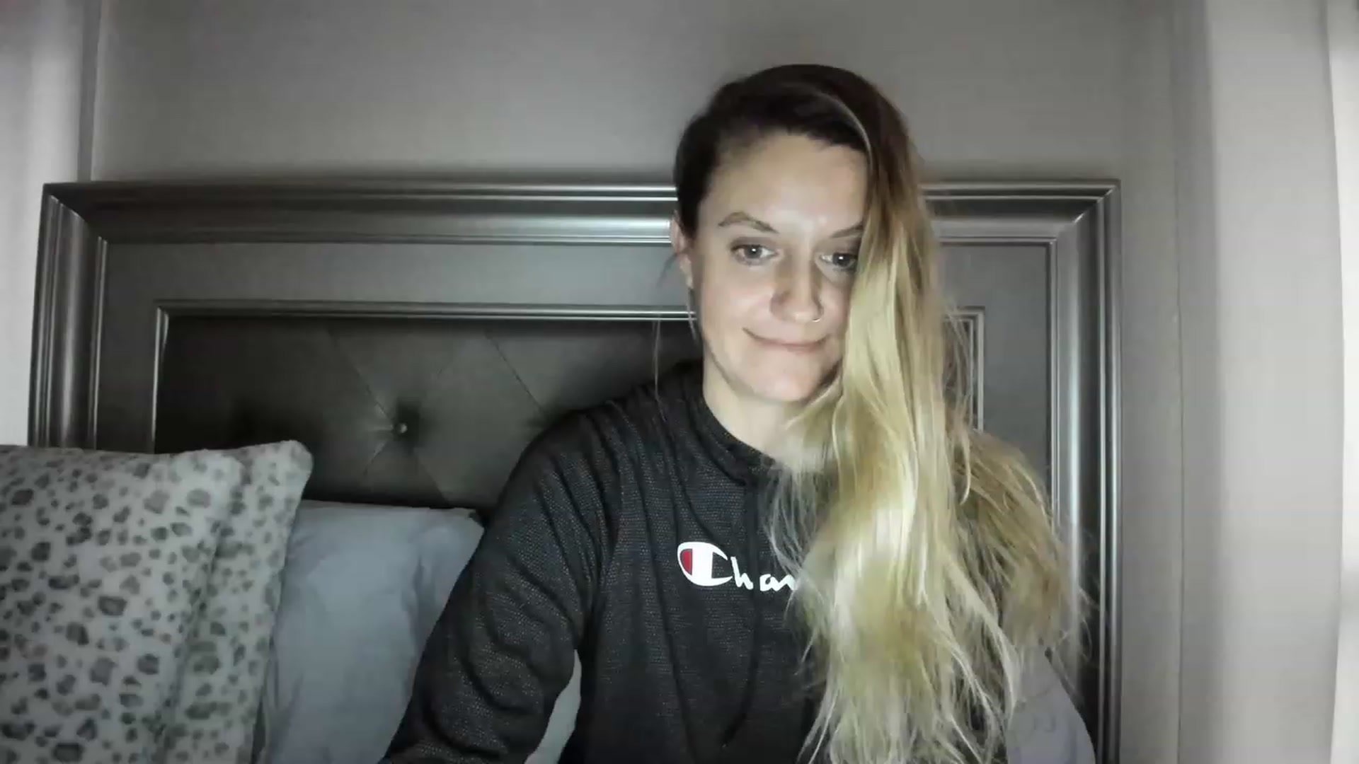 Gallery image thumbnail from Ca_ndi's myfreecams stream on, 03/15/2023, 12:45 image 16 of 20