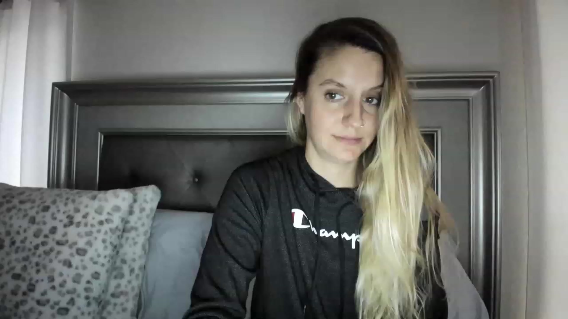 Gallery image thumbnail from Ca_ndi's myfreecams stream on, 03/15/2023, 12:45 image 3 of 20