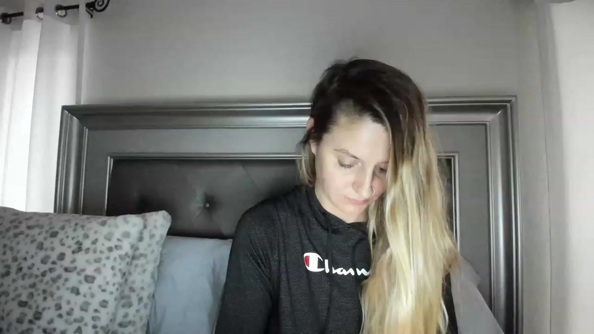 Gallery image thumbnail from Ca_ndi's myfreecams stream on, 03/15/2023, 12:45 image 8 of 20