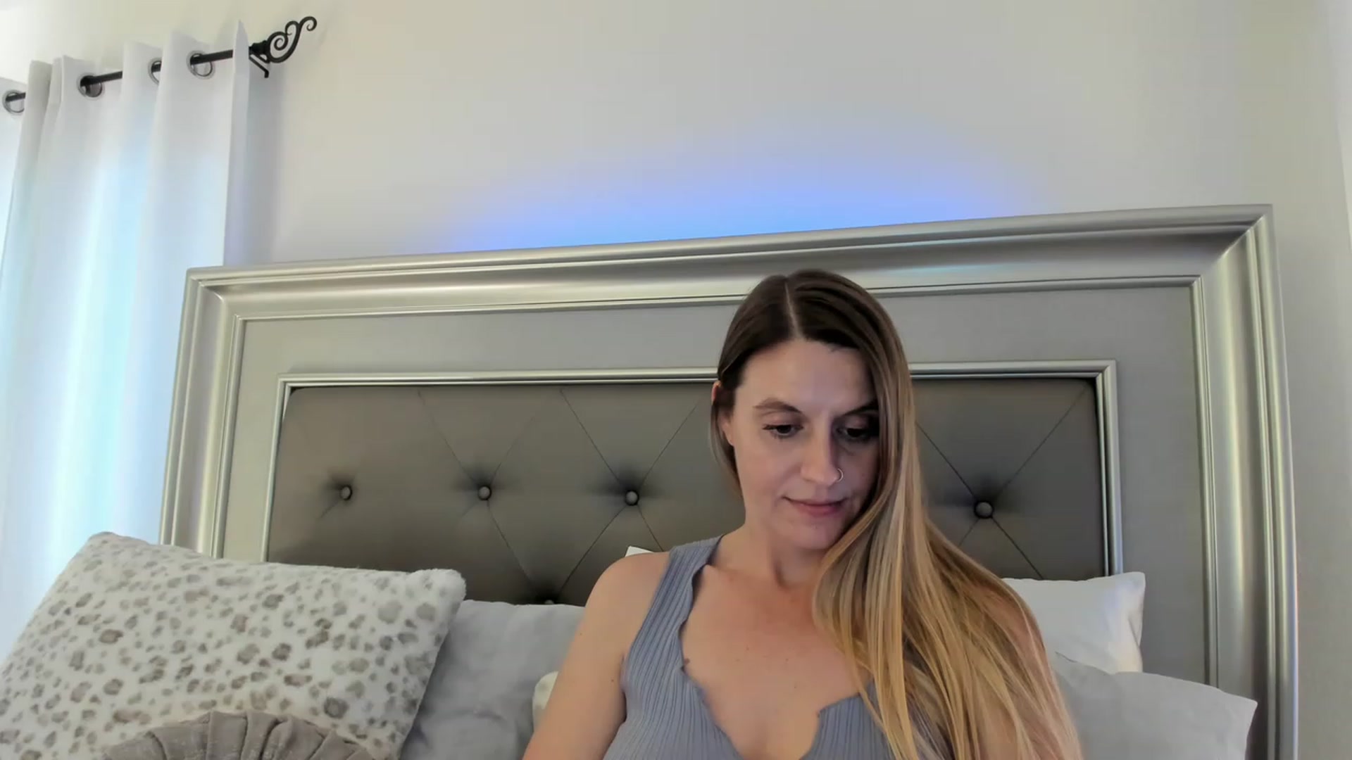 Gallery image thumbnail from Ca_ndi's myfreecams stream on, 03/15/2023, 22:47 image 20 of 20