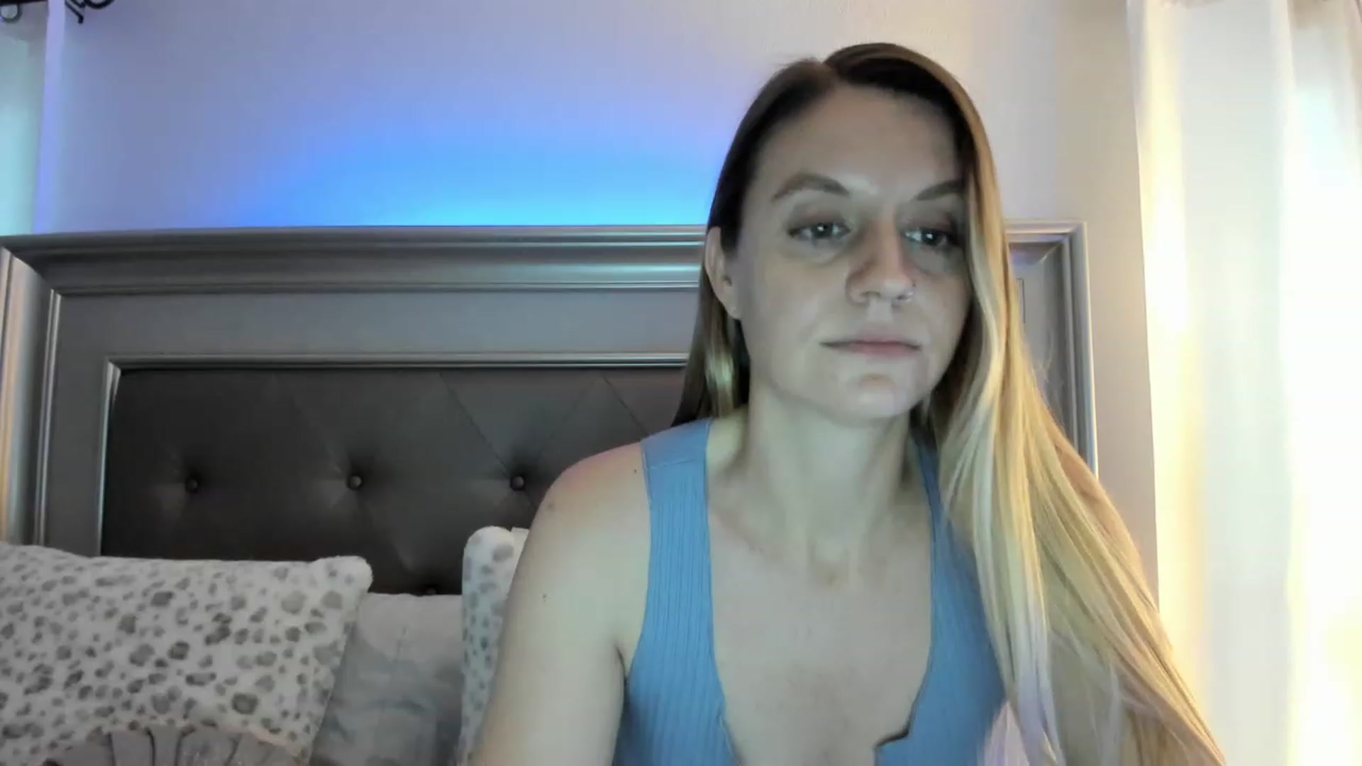 Gallery image thumbnail from Ca_ndi's myfreecams stream on, 03/15/2023, 23:21 image 20 of 20